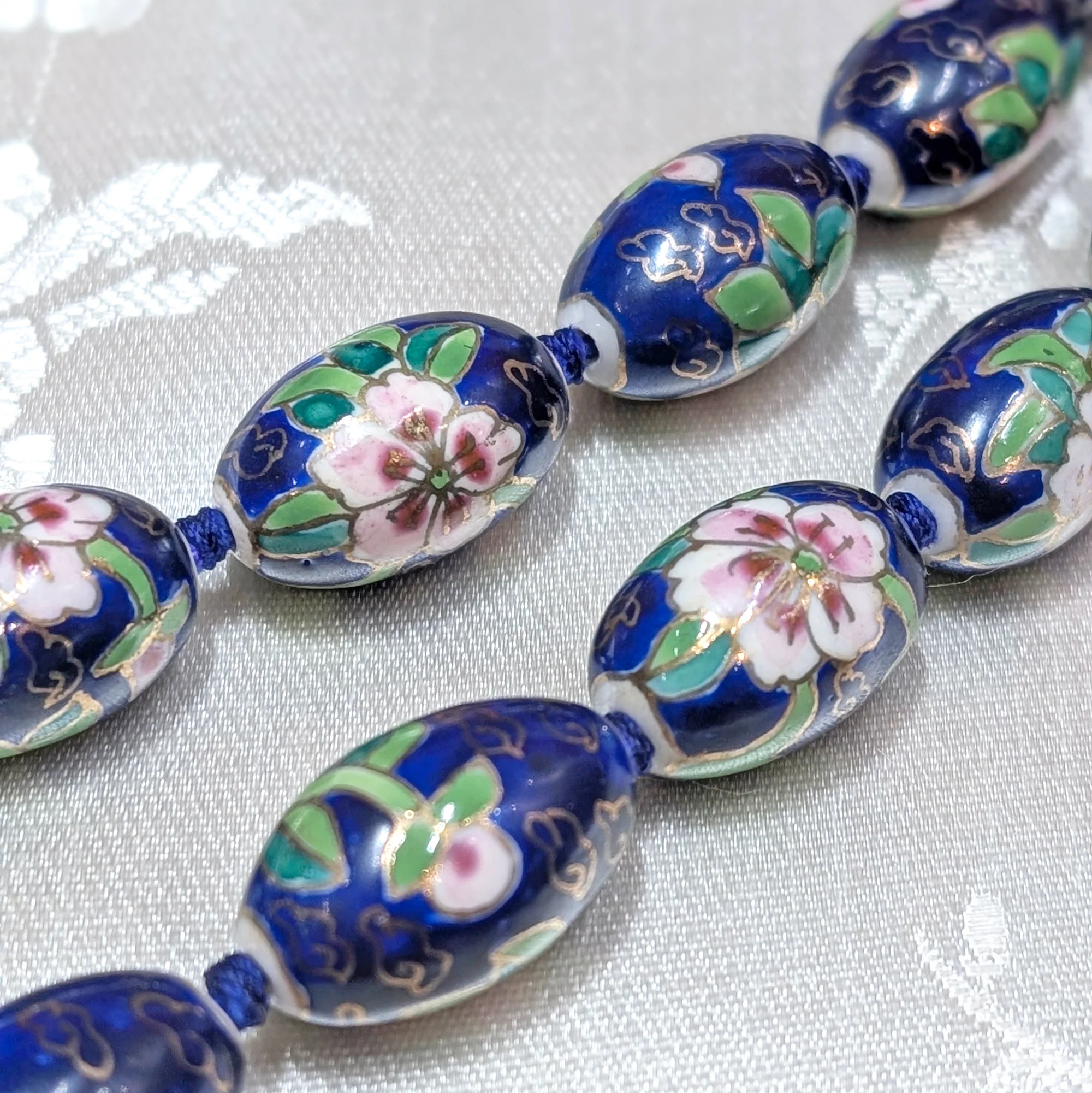 Oval Cloisonne-Design Porcelain Necklace with Lotus Design (Various Colors) - Image 11
